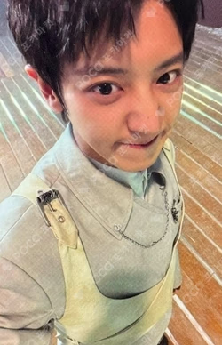 REVERXE EX-VISION Ver. CHANYEOL photocard image