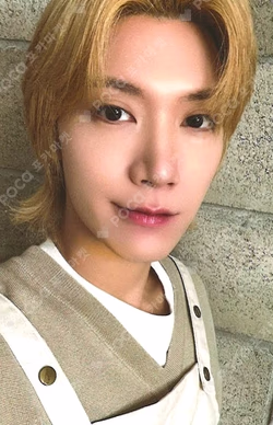 2024 SEASON'S GREETINGS PHOTO PACK TEN photocard image