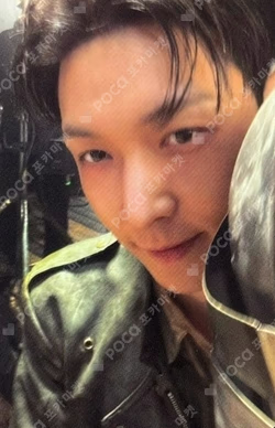 REVERXE EX-VISION Ver. LAY photocard image