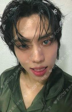 AWAKE fromm store JangDongWoo photocard image