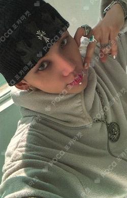 2024 WELCOMING COLLECTION YG SELECT CHOI HYUN SUK photocard image