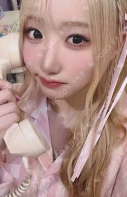 &Our Vibe POP-UP STORE MINI FURIN CAT KEYRING