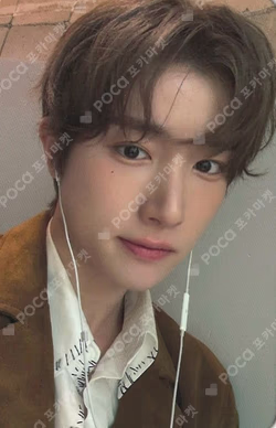 As I am WHOSFAN HYUK photocard image