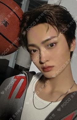 2026 SEASON'S GREETINGS WE ARE CRAVITY CREW KTOWN4U TAEYOUNG photocard image