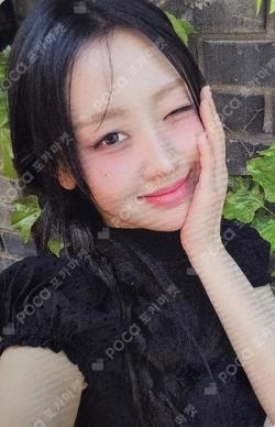 2025 COSMIC CRISPY TOUR IN SEOUL M&G EVENT Yves photocard image