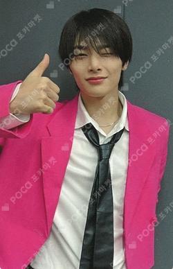 DO IT HMV LUCKY DRAW I.N photocard image
