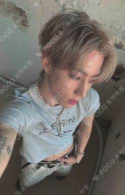 Silhouette Smoke Deluxe Ver. Mark photocard image