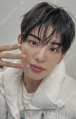 2026 KickFlip FAN-CON [From KickFlip, To WeFlip] TRADING CARD Minje photocard image