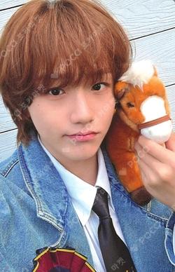 2026 SEASON'S GREETINGS [IDID LUCKY DELIVERY SHOP] STARSHIPSQUARE JEONGSEMIN photocard image