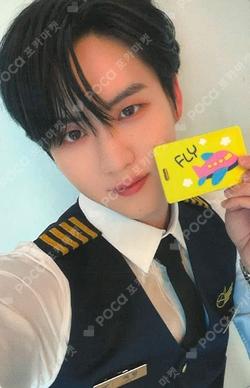 2026 SEASON’S GREETINGS fromm store YEWANG photocard image