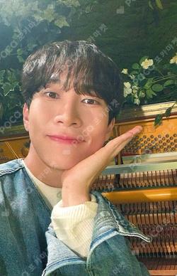 UNFOLD KPOP TOGETHER SEO EUNKWANG photocard image