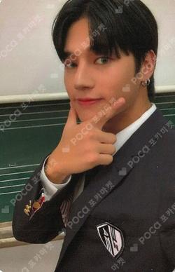 ATEEZ WOOYOUNG photocard image