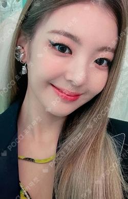 ITZY LIA photocard image