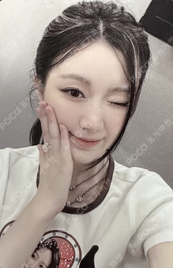 We are IDOUSTAGE LUCKY DRAW