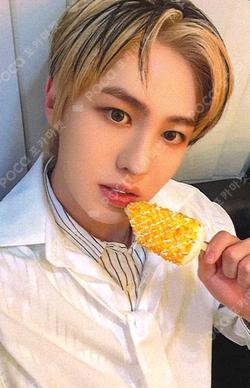 Youth Chapter 3 : ROMANTIC YOUTH INTERASIA AYDEN photocard image