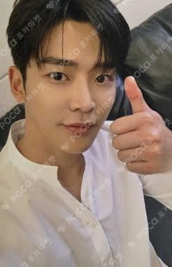 SF9 NOOB CON - HOLOGRAM CARD HOLDER ROWOON photocard image