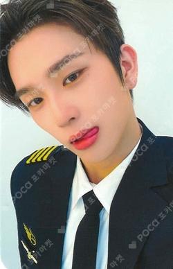 2026 SEASON’S GREETINGS fromm store BAEKSEUNG photocard image