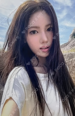 Delulu Pack Crystal Ball. Version SUI photocard image