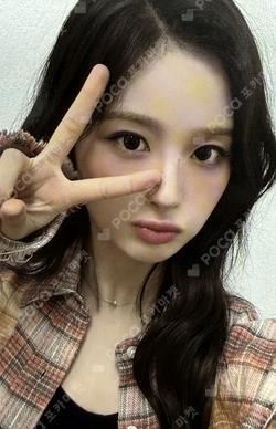 Fe3O4: STICK OUT POP-UP STORE in BEIJING ACRYLIC PHOTOCARD STAND