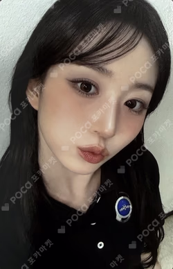 Fe3O4: STICK OUT POP-UP STORE in BEIJING ACRYLIC PHOTOCARD STAND HAEWON photocard image