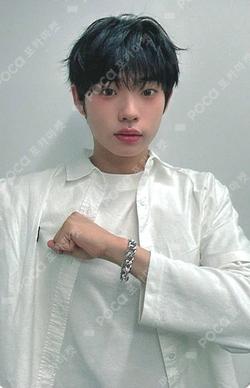 MY PRIDE DEAR MY MUSE SHINYECHAN photocard image