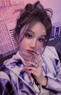 WE GO UP POP-UP STORE BABYMONSTER PSYCHO PLUSH KEYRING