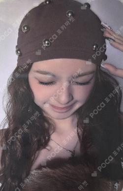 WE GO UP Hellolive shop CHIQUITA photocard image