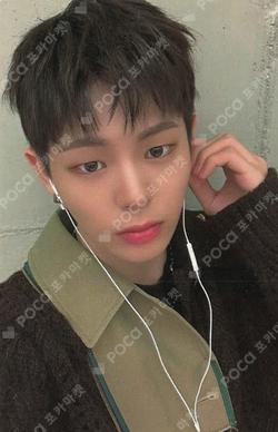 Un: SEEN KTOWN4U MUNJUNGHYUN photocard image