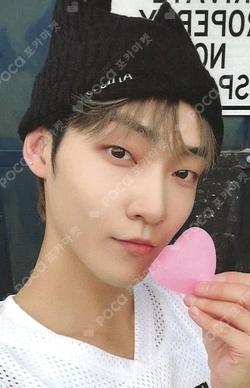 2026 SEASON’S GREETINGS [SKATER BOYZ] KEVIN photocard image