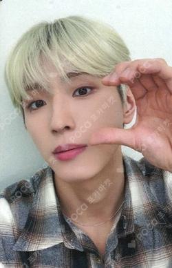 GO Chapter 1 : GO Together APPLEMUSIC YONGHEE photocard image