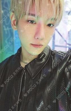 2026 SEASON’S GREETINGS [Born to B] BAEKHYUN photocard image