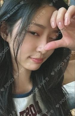 KIM MIN JU 2026 SEASON’S GREETINGS [ME MY MIN JU] WITHMUU KIMMINJU photocard image