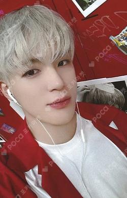 9TH ANNIVERSARY TURNTABLE BLUETOOTH SPEAKER SET JENO photocard image