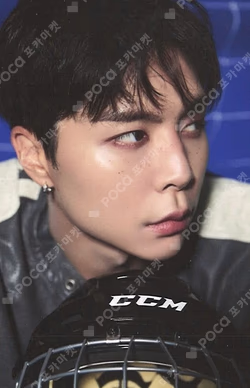 2026 SEASON'S GREETINGS SM STORE JOHNNY photocard image
