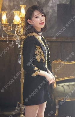 Vampire Random Photocard SAKURA photocard image