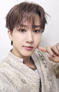 DO IT POP-UP STORE KZOO FIGURE (CLIMBING VER.) CHANGBIN photocard image