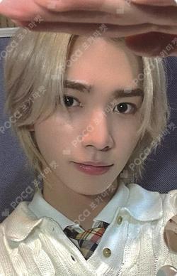 ETERNAL YOUTH : KICK IT JUMP UP JINBEOM photocard image