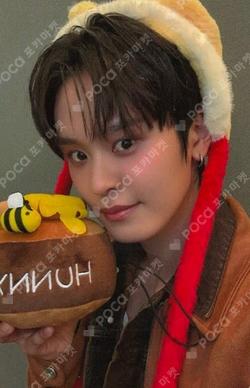 As I am APPLEMUSIC TAERAE photocard image