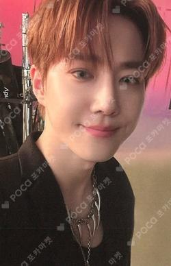 EXO POP-UP [REVERXE THE WORLD] REWARD SUHO photocard image