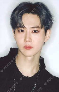 EXO POP-UP [REVERXE THE WORLD] PHOTO SET SUHO photocard image