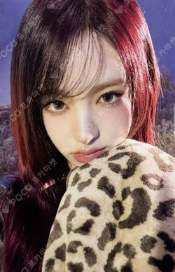 REVIVE+ BROADCAST LIZ photocard image