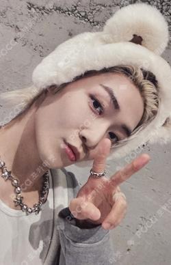 導火線 KPOP MERCH LUCKY DRAW KEVIN photocard image