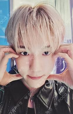 2026 SEASON’S GREETINGS [Born to B] BAEKHYUN photocard image