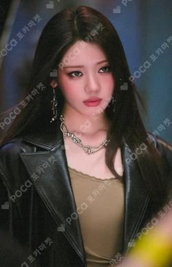 WE GO UP QQ MUSIC RORA photocard image