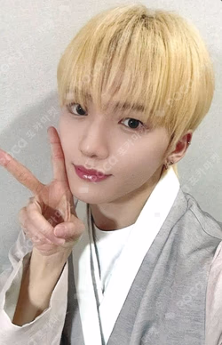 HOUSE OF TRICKY : WRECKING THE HOUSE MAKESTAR MINJAE photocard image