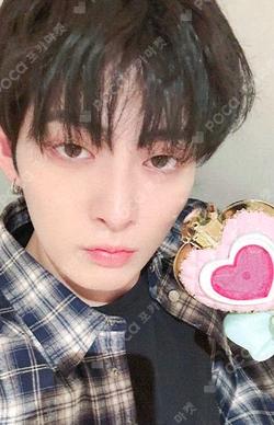 LOST APPLEMUSIC Takuma photocard image