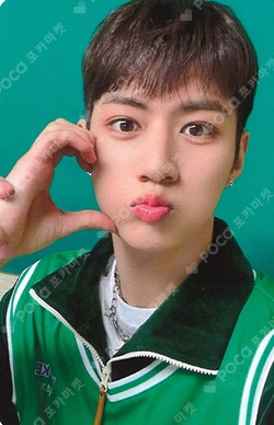 BUFF SOUND WAVE POP-UP CAFE SET MENU Ian photocard image