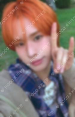 play hard YIZHIYU KYUNGMIN photocard image