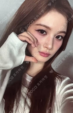 Fe3O4: FORWARD IDOUSTAGE LUCKY DRAW SULLYOON photocard image