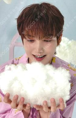 ONF x ONKKOMIZ POP-UP STORE ONKKOMIZ DREAM HOUSE PHOTOBOOK CALENDAR SET SEUNGJUN photocard image